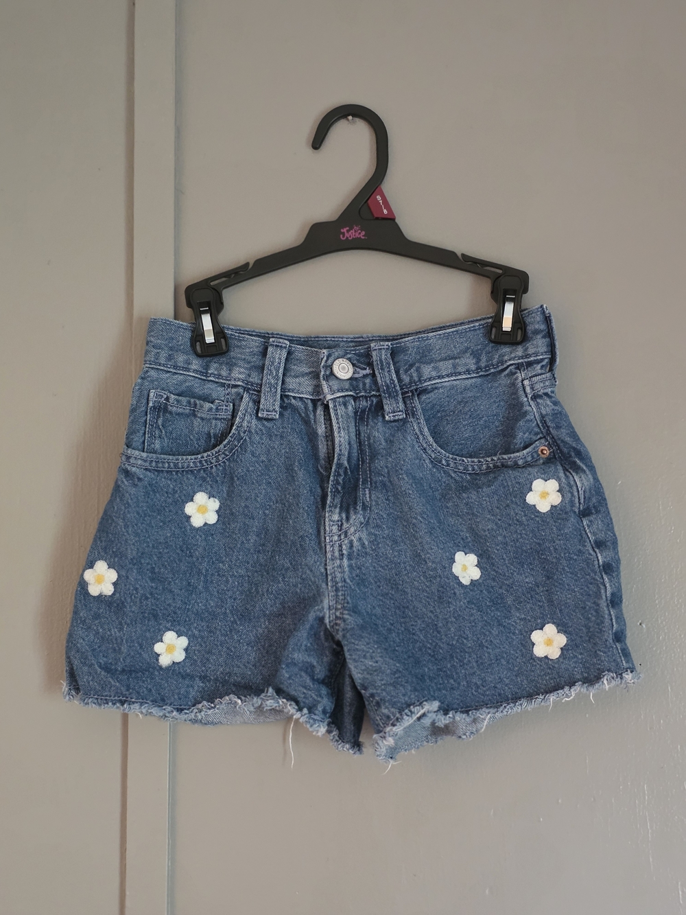 Old Navy Girls Embroidered Daisy Denim Shorts